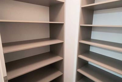 Apartament cu 3 camere decomandat în Tractorul - 5