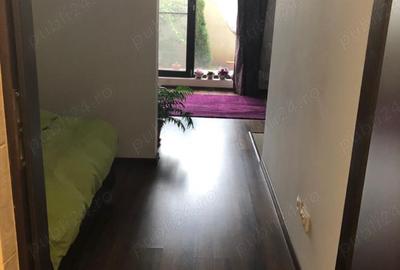 Garsonieră în Roșu - 2