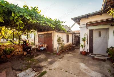 Casă cu 6 camere cu Teren 125 Mp în Central - 2