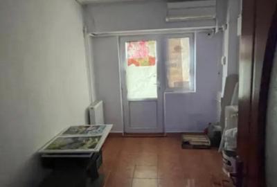 Apartament cu 3 camere decomandat în Central - 1