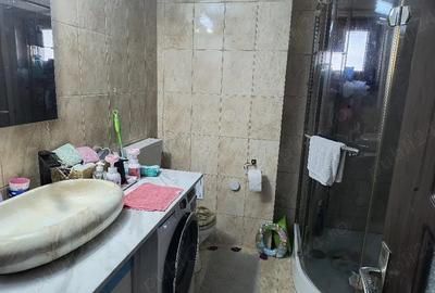 Apartament cu 3 camere decomandat în Paleu - 5