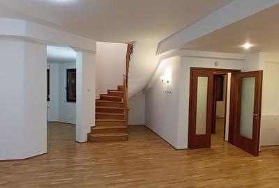 Casă cu 5 camere cu Teren 1060 Mp în Nord - 3