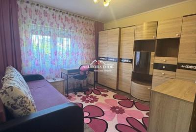 Apartament cu 2 camere decomandat în Decebal