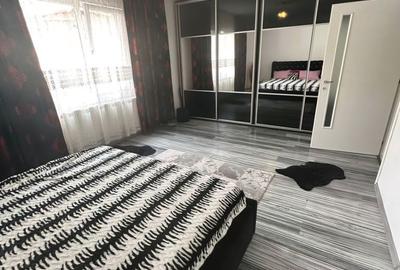 Casă cu 8 camere cu Teren 706 Mp în Cuza Vodă - 11