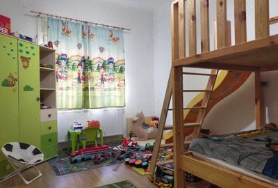 Casă cu 6 camere cu Teren 370 Mp în Central - 5