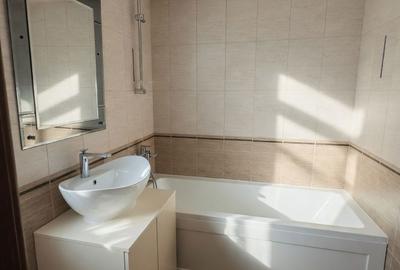 Apartament cu 4 camere decomandat în Central - 4