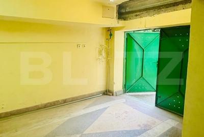 Apartament cu 4 camere, decomandat, cu garaj, zona Medicina - 8