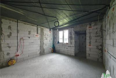 Casă cu 6 camere cu Garaj în Ciocârlia - 16