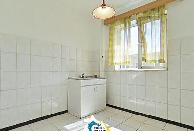 Oportunitate unica apartament cu 3 camere in Lipova - 2