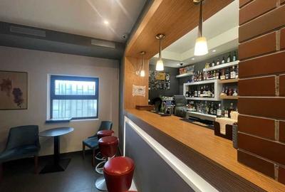 Spațiu comercial, de 60 mp, în Central - 7