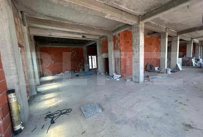 Spatiu comercial nou, open space, 115 mp, zona Selgros