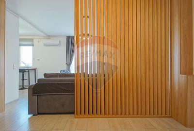 Apartament cu 2 camere semidecomandat, mobilat în Tractorul - 9