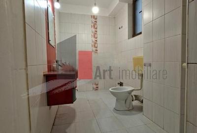 Vânzare apartament semidecomandat 2 camere Metalurgiei - 1
