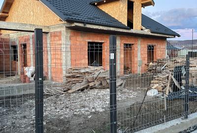 Casă cu 3 camere în Moara Grecilor - 1
