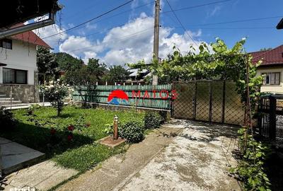 Casă cu 4 camere în Ghioșești - 1