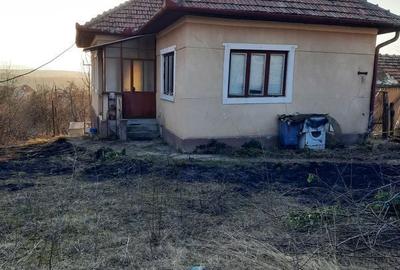 Casă cu 2 camere cu Teren 50 Mp în Feleacu