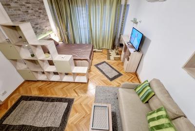 Garsonieră decomandată, mobilată în Decebal