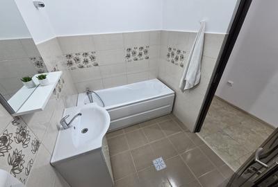 Casă cu 4 camere cu Teren 2000 Mp în Central - 6