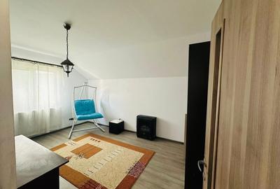 Casă cu 4 camere cu Teren 384 Mp în Unirea - 9