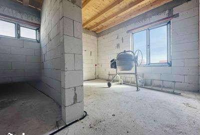 Casă cu 4 camere cu Teren 720 Mp în Borș - 4