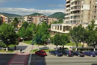 Apartament cu 3 camere semidecomandat în Ultracentral - 8