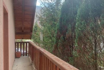 Casă cu 5 camere cu Teren 1100 Mp în Poiana - 3