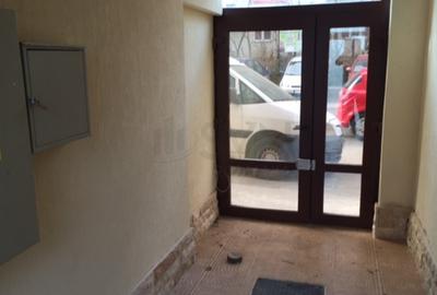 REA1005100 Apartament in vila-SPATIU COMERCIAL 3 CAMERE - 11