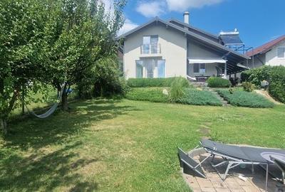 Casă cu 4 camere cu Teren 110 Mp în Central - 1