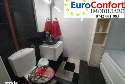 Apartament cu 3 camere în Central - 3