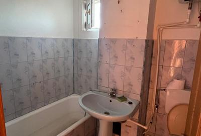 VAND 2 camere Micro40 et 4 pret 40.000 euro negociabil - 8