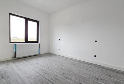 Casă individuală cu 4 camere cu Canalizare în Central - 12