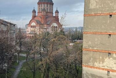 Apartament cu 3 camere decomandat în Calea Aradului