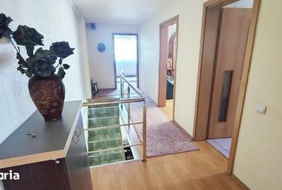 Casă cu 4 camere cu Teren 465 Mp în Bulgaria
