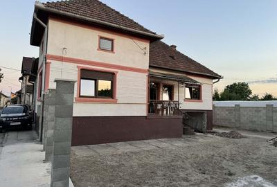 Casă cu 3 camere în Exterior Vest - 1
