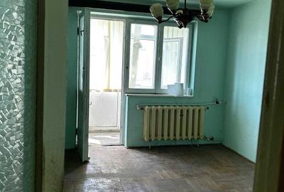 Apartament cu 2 camere decomandat în Exterior Vest