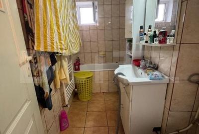 Apartament cu 3 camere semidecomandat în Deve