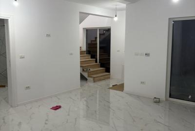 Casă individuală cu 5 camere cu Canalizare în Exterior Vest