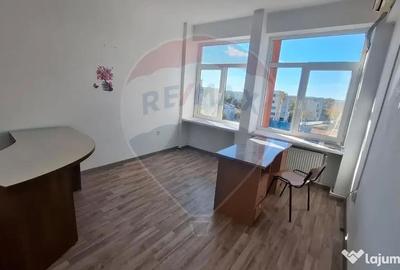 Spațiu comercial, de 10 mp, în Central - 2