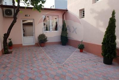 Casă cu 4 camere cu Teren 149.44999694824 Mp în Vitan - 1