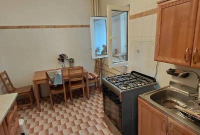 Apartament cu 2 camere semidecomandat în Pantelimon