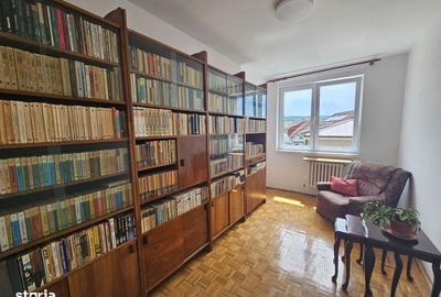 Apartament cu 3 camere în Central - 2