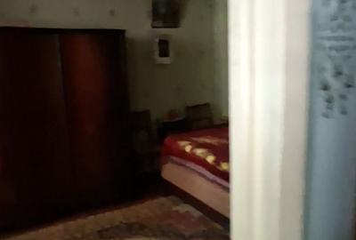 Apartament cu 2 camere semidecomandat în Podu Roș