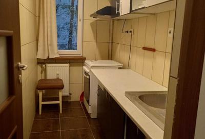 Garsonieră decomandată în Drumul Taberei