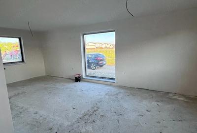 Casă cu Teren 450 Mp în Tărlungeni - 1
