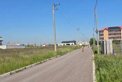 Teren de 1000 mp, în Central