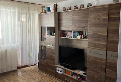 Apartament cu 2 camere decomandat în 9 Mai