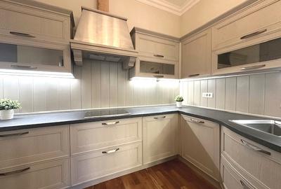Apartament cu 5 camere semidecomandat, mobilat în Capitale - 12