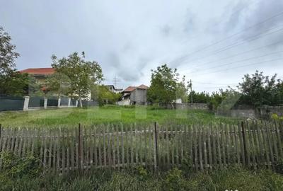 Teren de 998 mp, în Cetate