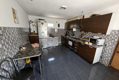 Casă cu 3 camere în Mircea-Vodă - 8