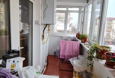 Apartament cu 3 camere decomandat în Ostroveni - 11